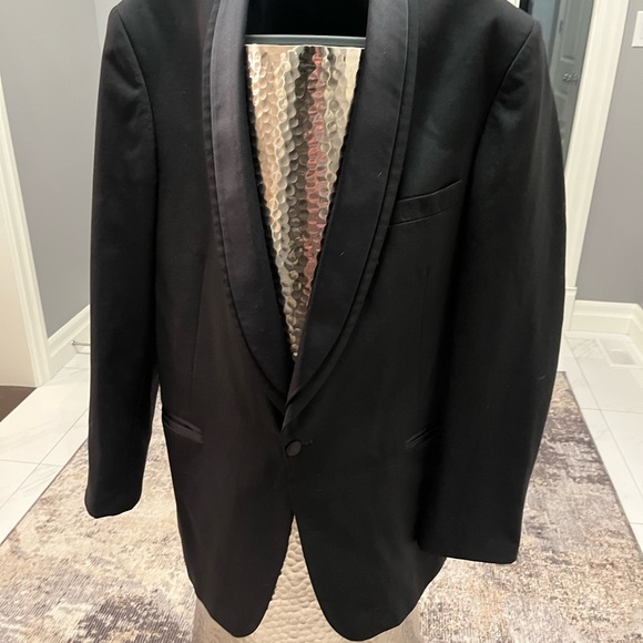 Oscar de la Renta Other - Vintage 🖤OSCAR DE LA RENTA tuxedo jacket size 44 L shawl colar style🖤